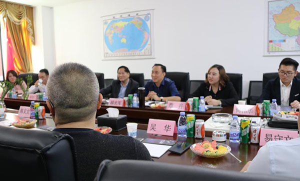 LED廣告機 LED廣告機.jpg LED廣告機 LED廣告機.jpg