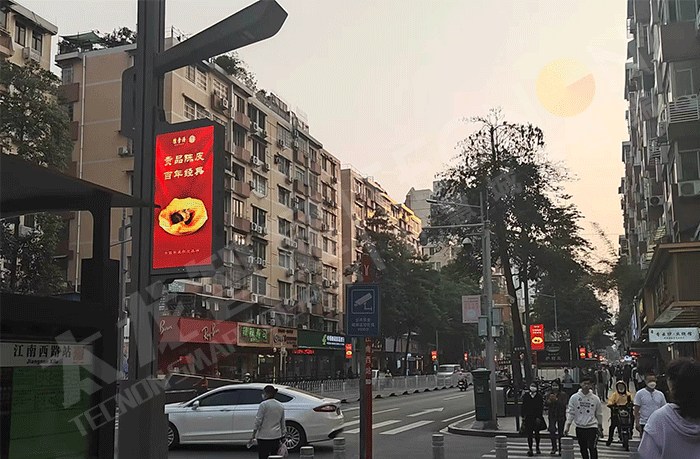 LED燈桿屏,燈桿屏 LED燈桿屏,燈桿屏